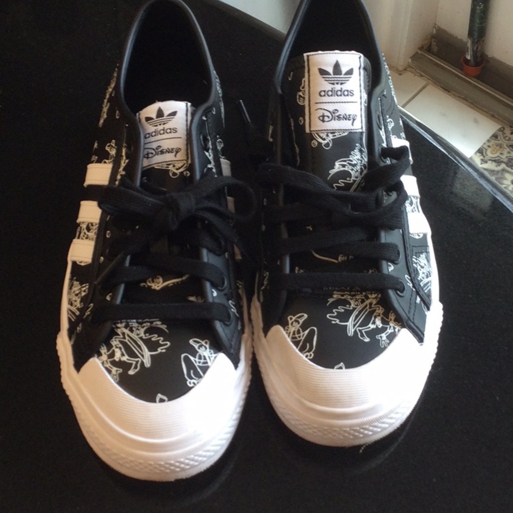 Mens Adidas X Disney Size 6